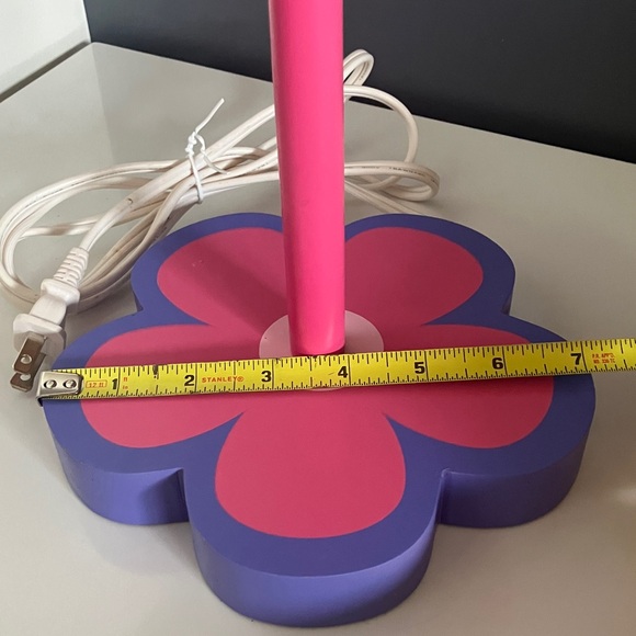 Hello Kitty Pink and Purple Flower Lamp - Picture 3 of 6